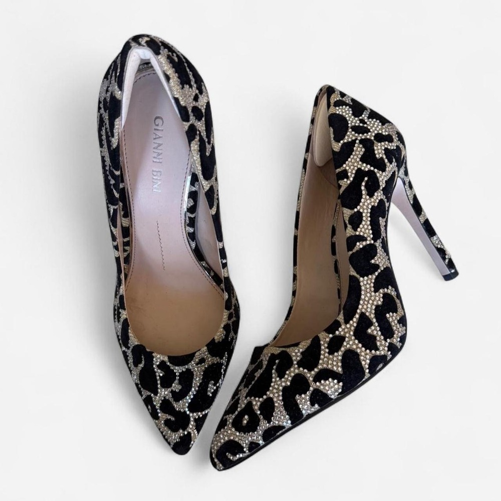 Gianni Bini rhinestone black and beige leopard print pointed toe stiletto heels